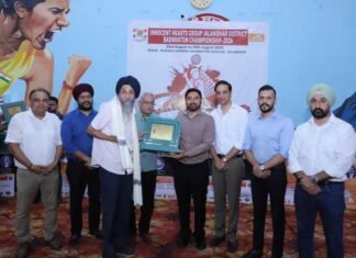 Kanwaljit Singh Kaka honoured with Lifetime Achievement Award, Aneesh Bhardwaj, Manya Ralhan win District Badminton Titles