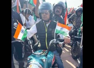 MP Rajinder Gupta Joins Har Ghar Tiranga Bike Rally at Bharat Mandapam in Delhi MP Rajinder Gupta participates in Har Ghar Tiranga Bike Rally