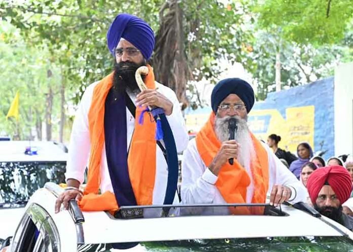 Miri-Piri Khalsa March from Bhikhi Kuldeep Singh Garjajj and Dhami
