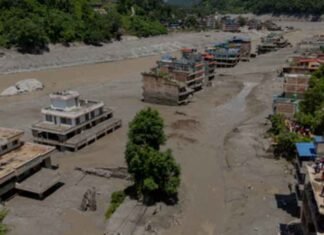 Trump offers aid as Nepal-Tibet floods leave Americans unaccounted for