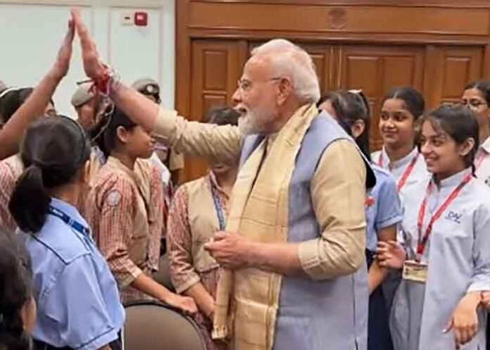 PM Modi celebrates Raksha Bandhan with schoolchildre