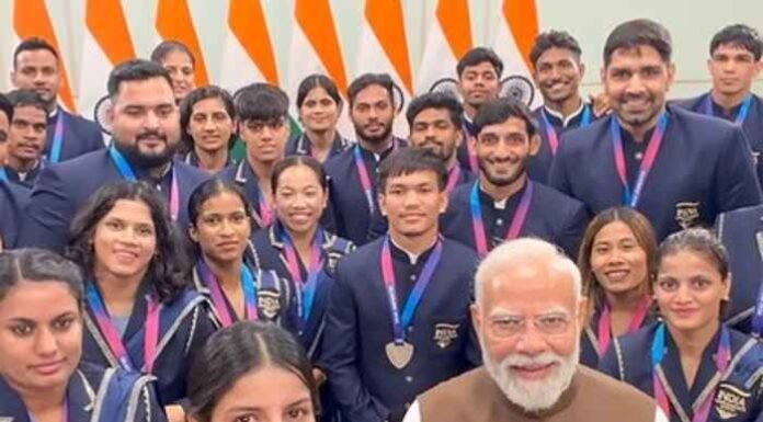 ‘Those who play, will flourish’: PM Modi meets India’s CWG medallists