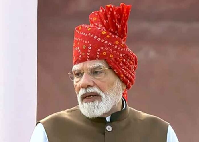PM Modi speakinh on I Day Gujarat