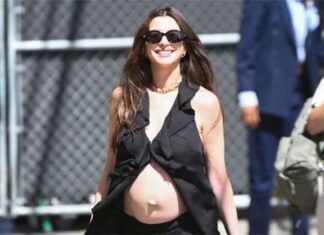 Pregnant Anne Hathaway recalls