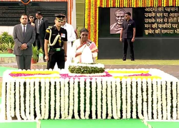 Prez Murmu tributes to Atal Bihari Vajpayee