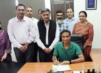 Prof. Paramjeet Singh assumes charge as MRSPTU Registrar