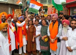 Punjab BJP Holds Tiranga Yatra in Ropar, Kewal Dhillon Urges People to Hoist National Flag Punjab BJP held a Tiranga Yatra in Ropar