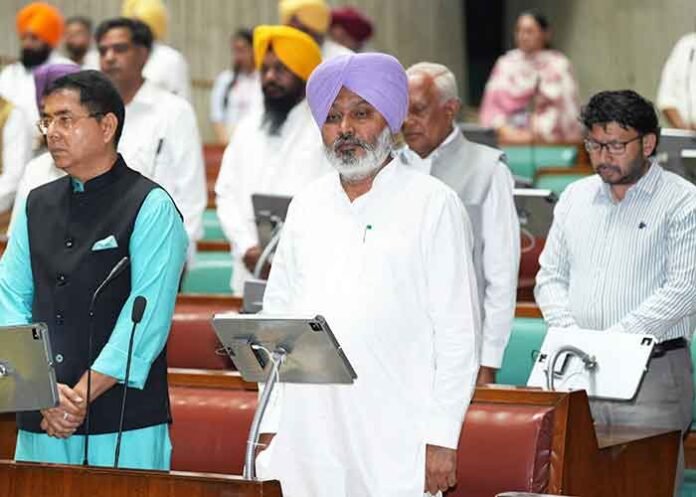 Punjab Vidhan Sabha pays tributes to departed souls