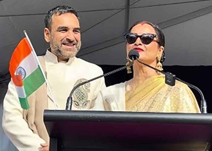 Rekha turns English teacher for Pankaj Tripathi