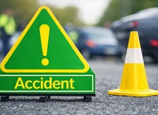 Gujarat: Four of Family, Including Two Children, Killed in Kutch Vehicle Fuel Tank Blast Road Accident Sign
