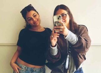 Shilpa Shirodkar Learns Selfie Skills From Daughter Anoushka: ‘She Approves This’ Shilpa Shirodkar selfie with daughter Anoushka