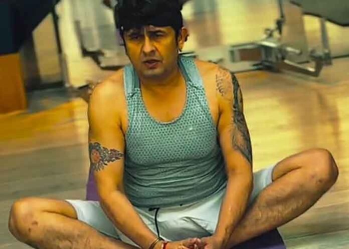 Sonu Nigam resumes fitness yoga