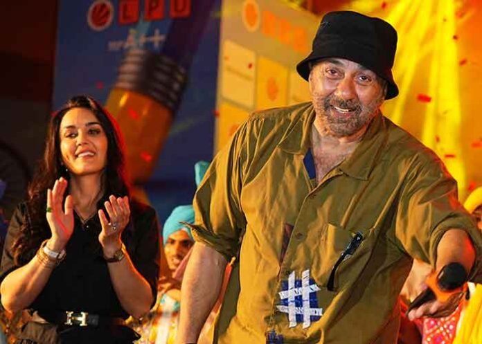 Sunny Deol Preity Zinta at LPU