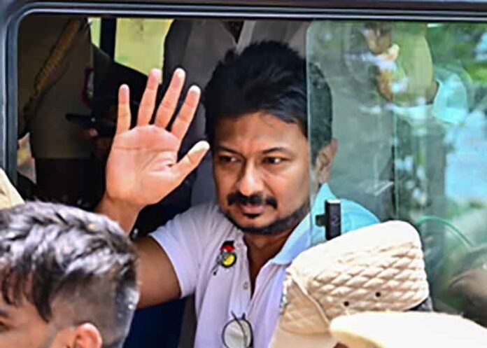 Udhayanidhi Stalin refuses to leave police vehicle