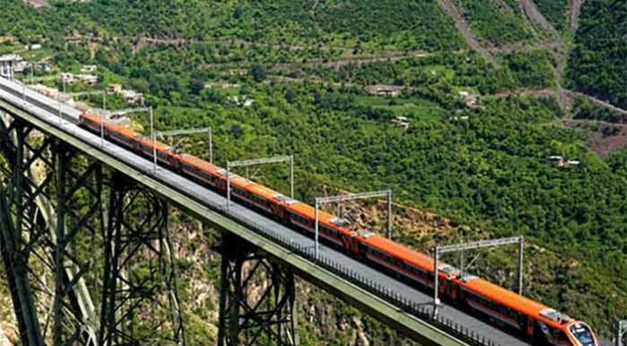 Vande Bharat Train Crossing Chenab Bridge