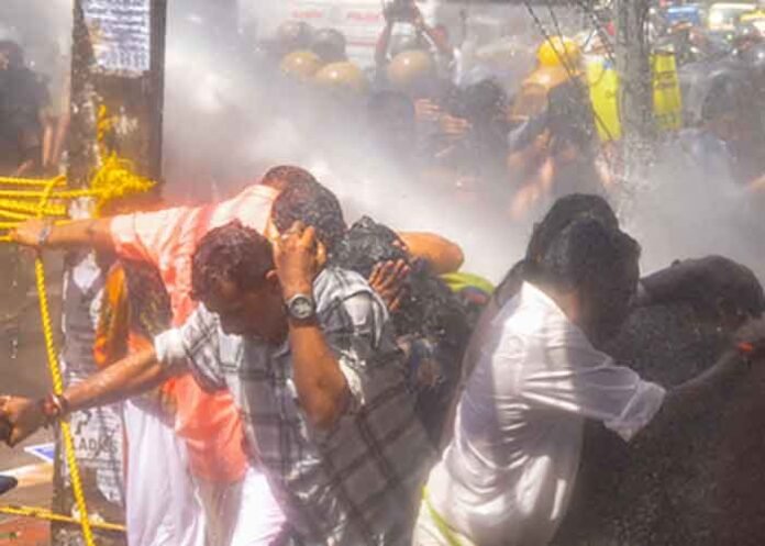 Water cannons used on Karni Sena protesters in Jaipur
