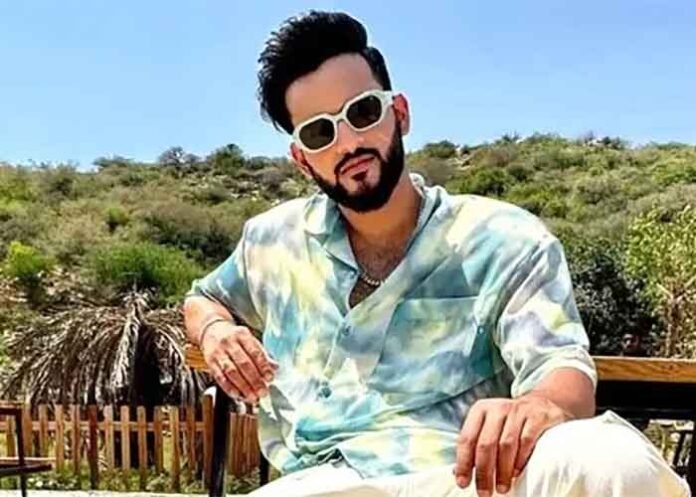 Abhishek Malhan Social Media Star