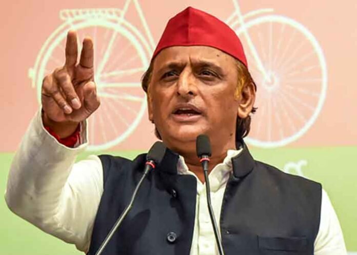 Akhilesh Yadav hits out on mic