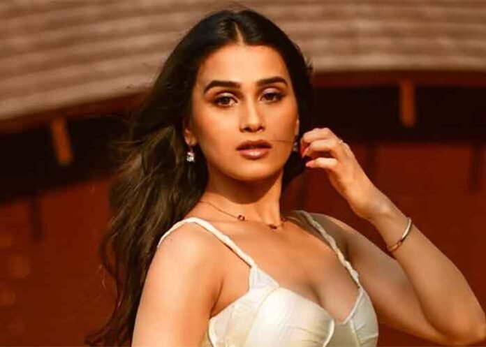 Anushka Kaushik Actress 1