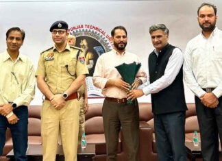 Bathinda DC, SSP Interact with MRSPTU Students, Urge Them to Seek Help During Difficult Times Bathinda DC SSP Interact with MRSPTU Students