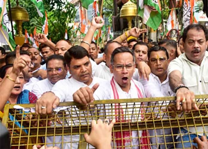 Gaurav Gogoi detained during protest