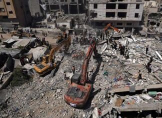 Gaza Building Collapse Kills 21, Including 11 Children; More Than 25 Injured