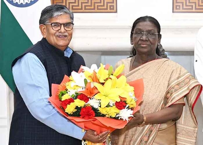 Gulab Chand Kataria meets President Murmu