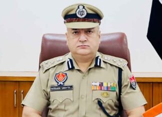 Amritsar Police Busts Three Drug and Arms Rings, Arrests Eight With 9.5 kg Heroin, Opium and Pistol: CP Harmanbir Gill Harmanbir-Singh-Gill- CP Amritsar
