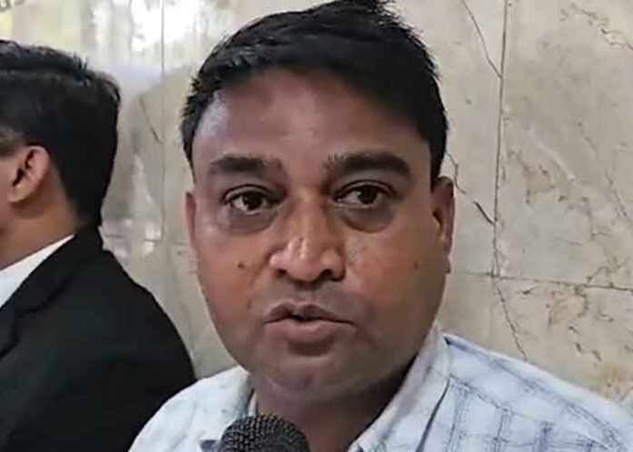 IIT Bombay student Father