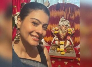 Kajol Wears Daughter Nysa’s Gifted Saree for Ganpati Darshan in Mumbai Kajol visits Ganpati pandal for Bappa darshan