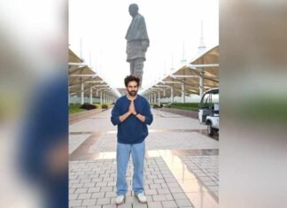 Kartik Aaryan Visits Statue of Unity, Enjoys Thepla Ahead of National Award Ceremony
