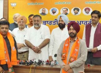 BJP Punjab Gets Boost in Sangrur as AAP Councillors, Former SAD Leader Join Party in Presence of Kewal Dhillon Many leaders join BJP Kewal Dhillon
