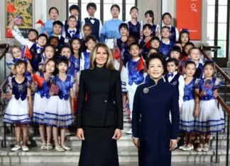 Melania Trump, Peng Liyuan Explore Asian Art at Smithsonian Museum