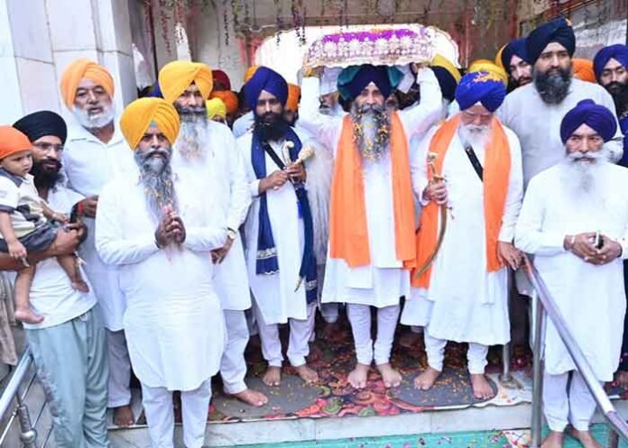 Miri-Piri Khalsa March Moves 1