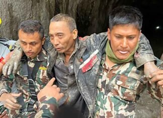 Nepali Woman, Chinese National Rescued Alive 11 Days After Deadly Nepal Floods Nepali and Chinese nationals rescued from Floods