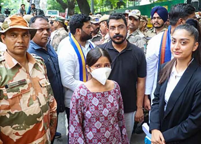 Nishu Azad after Delhi Police assures Swatantra Bharadwaj arrest