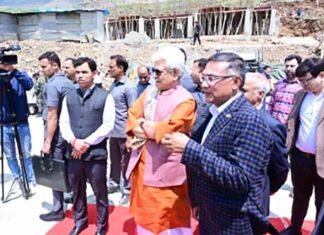 Kashmiri Pandit PM Package Employees Set September 30 Deadline for Pending Transit Accommodation PM Package employees in Kashmir Valley Manoj Sinha
