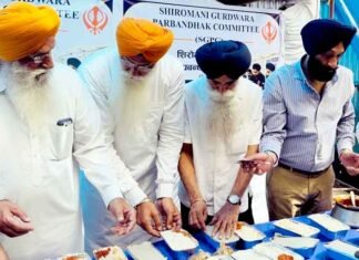 SGPC Starts Langar Service for Flood Victims in Nepal, Plans to Send Relief Material SGPC Starts Langar Service