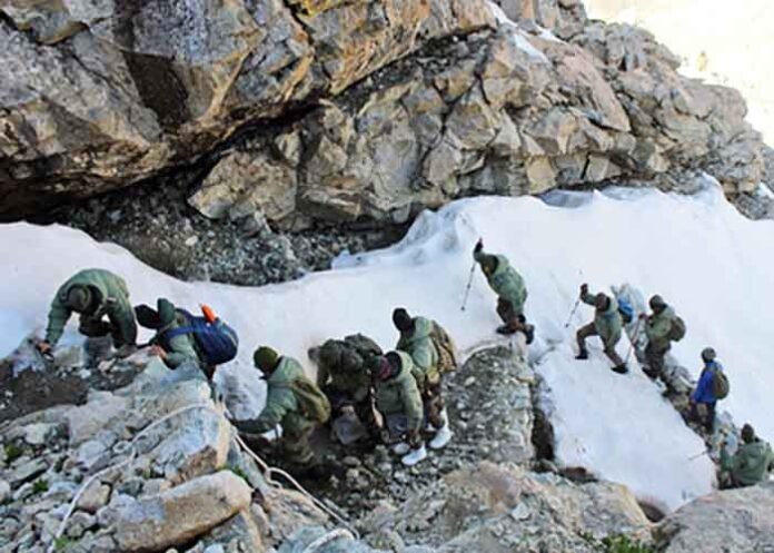 Safed Sagar to Zoji La The Artery Himalayan Border Kargil War