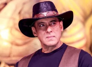 Bigg Boss 20: Salman Khan Loses Cool Over Trolling, Removes Hat and Jacket in New Promo Salman Khan in BB