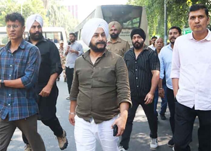 Saurabh Bhardwaj Jarnail Singh AAP workers