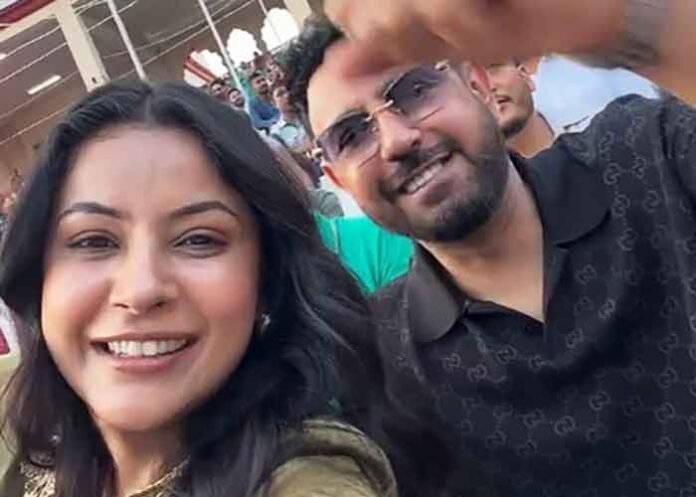 Shehnaaz Gill visits Attari-Wagah border with Gippy Grewal