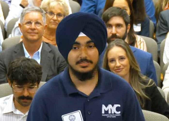 Sikh student Sartaaj Singh selected for Tampa Mayor Youth Corps Class