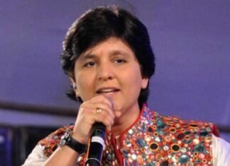 Falguni Pathak unveils new one-hour Garba album ahead of Navratri