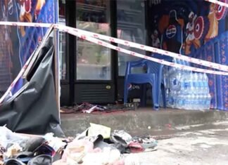 Mumbai Lalbaug Ganesh Pandal Electrocution: Stall Operator Booked After Two Deaths Stall operator in Mumbai Lalbaug Ganesh pandal