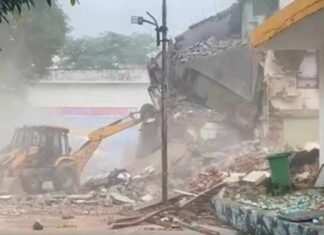 Saharanpur Mosque Demolition Triggers Political Clash; BJP Cites Court Order, Opposition Alleges Legal Violations UP administration demolishes mosque declared illegal in Saharanpur