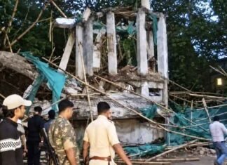 Ranchi Water Tank Collapses During Construction Work, One Worker Killed and Several Feared Trapped Water tank collapses in Ranchi