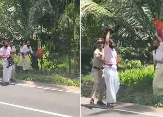 Yuva morcha waves black flag at Chennithala, Priyanka Gandhi in Kozhikode