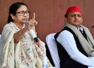Delhi Traders Urge Akhilesh Yadav, Mamata Banerjee to Defer INDIA Bloc Rally Until After Diwali Akhilesh Yadav and Mamata Banerjee