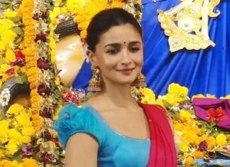 Alia Bhatt Stuns in Traditional Bengali Look at North Bombay Sarbojanin Durga Puja Alia Bhatt opts for a traditional Bengali look